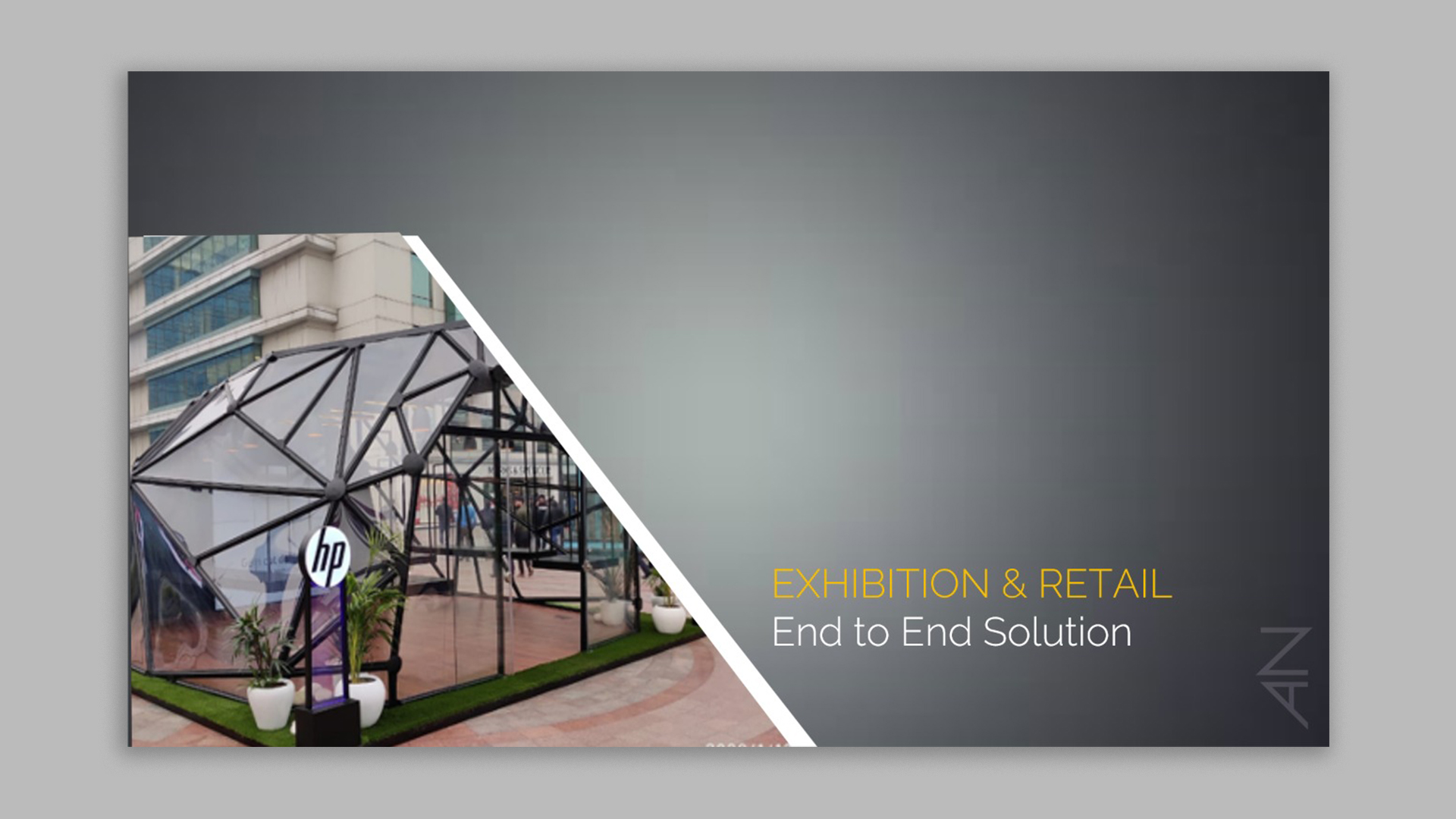 EXHIBITION & RETAIL